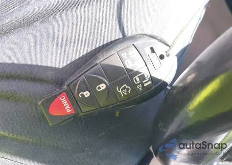 2013 Chrysler Town & Country Touring из США, поврежденный, VIN 2C4RC1BG9DR753584